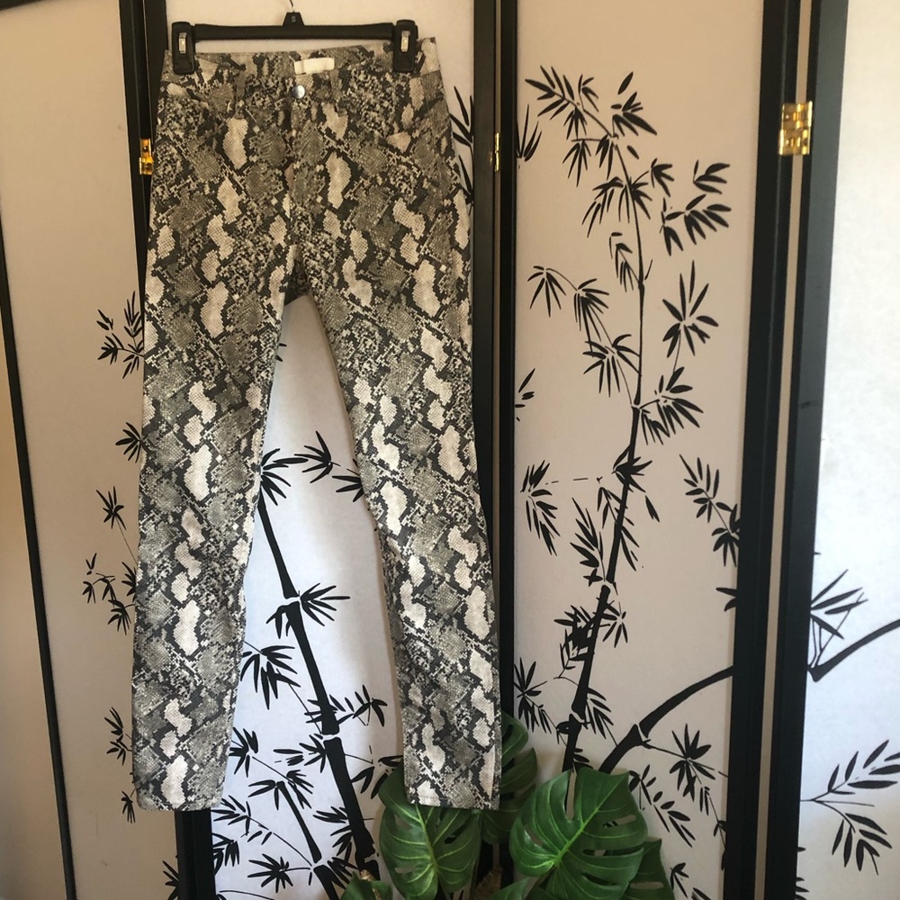 High Waisted Snake Print Jeans